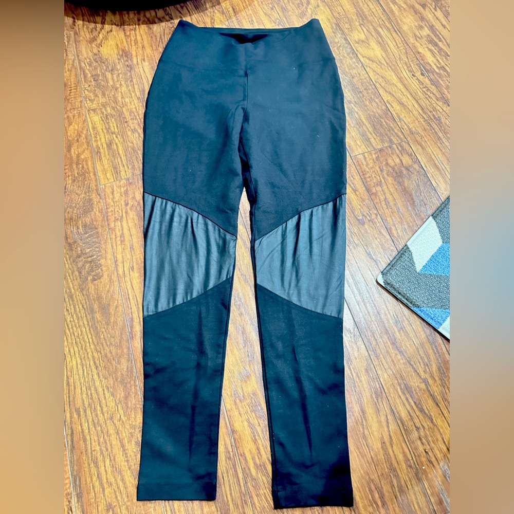 Lysee Black leggings